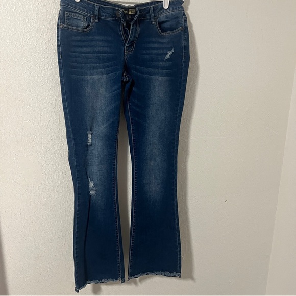 Suzanne Betro Denim Women’s Size 10 Dark Blue Flare Jeans Distressed EUC Casual - Picture 1 of 12